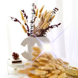 White glam ceramic vase